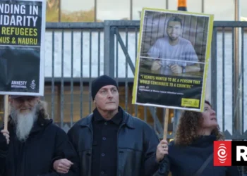Protesters condemn govt’s Manus Island silence