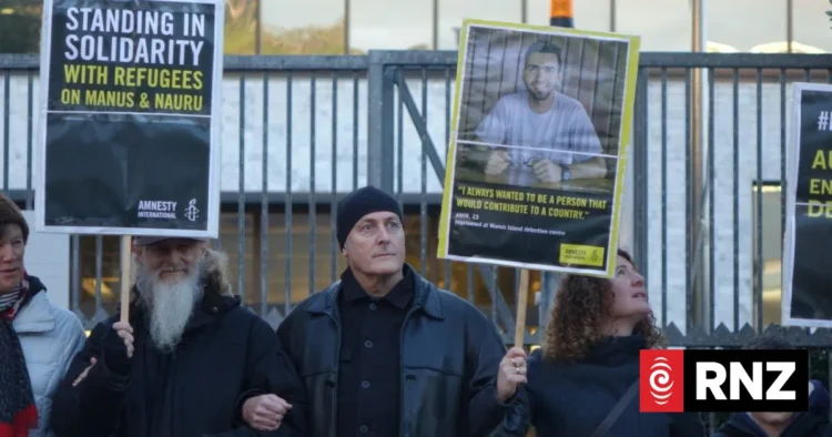 Protesters condemn govt’s Manus Island silence