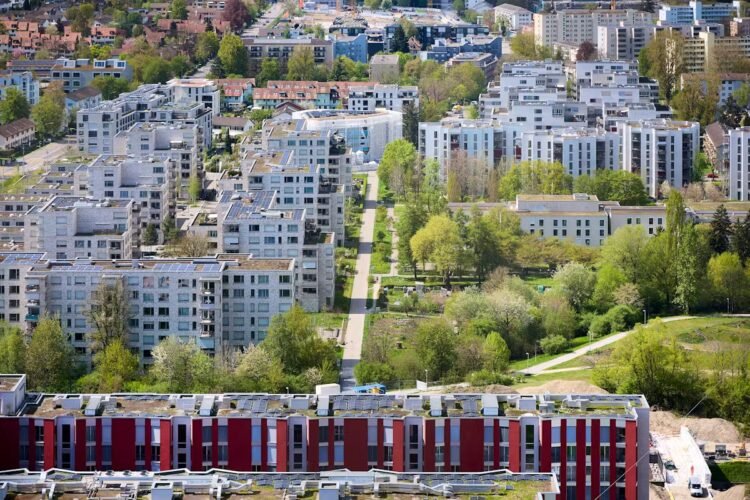No to Switzerland with 10 million people: calls for high-rise buildings are getting louder