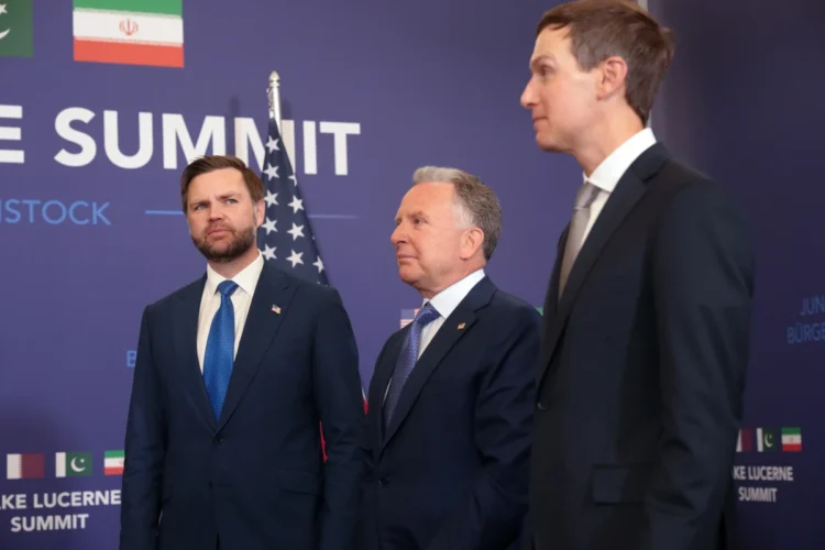 The delegations of the USA and Iran arrive in Switzerland, the talks are expected to start