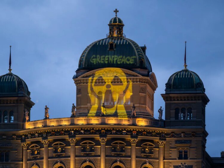 ‘The Scream’ projected onto Swiss parliament during nuclear debate
