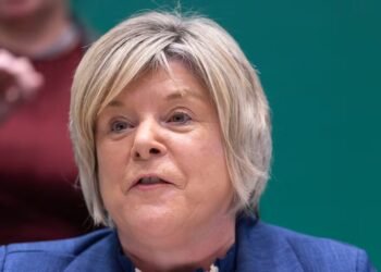 Fianna Fáil minister criticises party dynasty for failing to report Bill Kenneally’s abuse – The Irish Times
