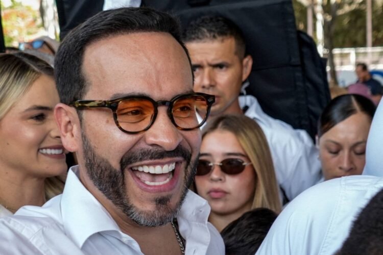 Colombia heads for high-stakes runoff as right-wing candidate defies expectations