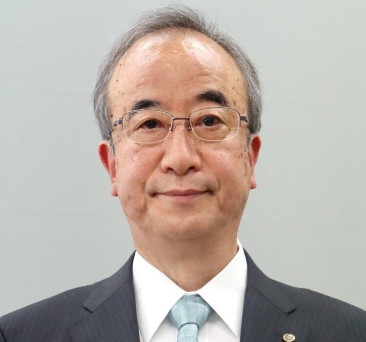 Hanazumi wins third term as Niigata governor