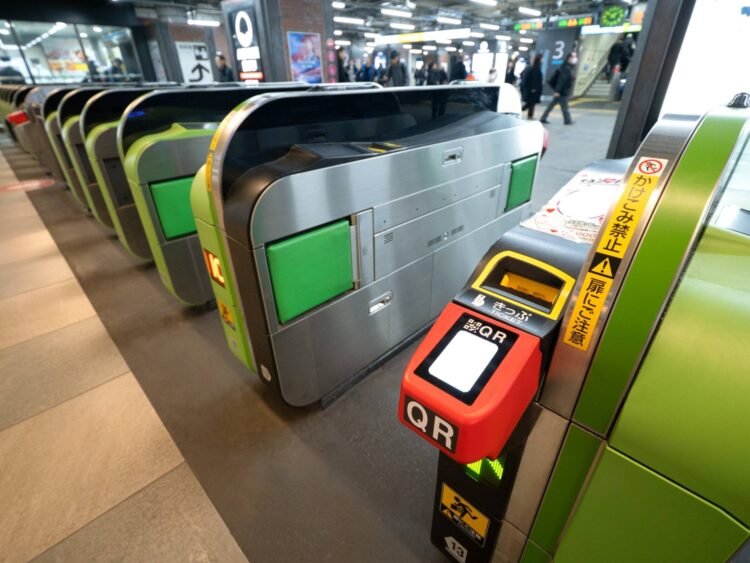 JR East to shift from magnetic to QR code tickets in 2027