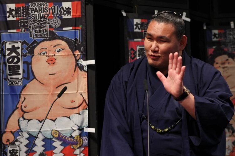 Cultural aspects dominate coverage as sumo enthralls Paris