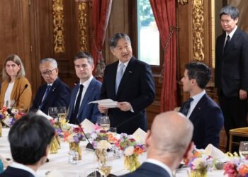 Emperor Naruhito attends luncheon in The Hague