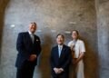 Emperor talks with students at Leiden University on Netherlands visit
