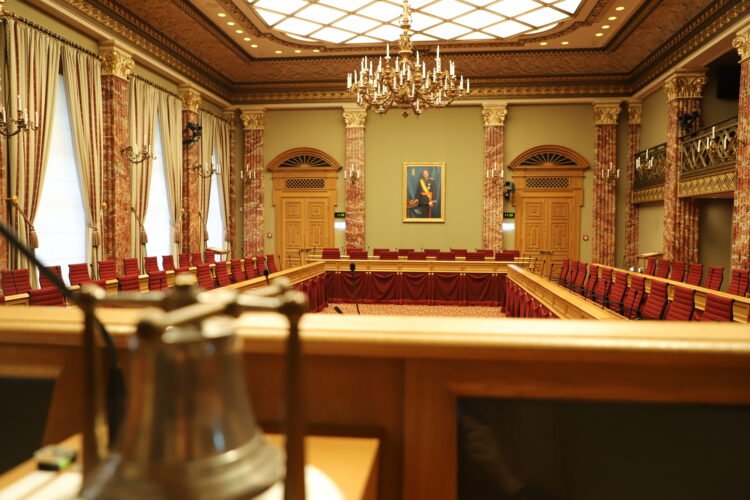 New asylum rules: Chamber approves legal framework for European asylum and migration pact