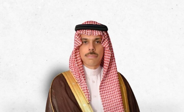 Al-Riyadh newspaper | The Minister of Foreign Affairs and Deputy Prime Minister and Minister of Foreign Affairs of Jordan review developments in the region