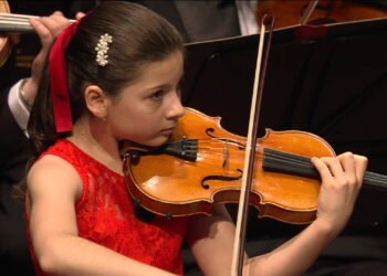 Standing ovation at Philharmonie: 12-year-old Eloïse-Marie Aubert shines at National Day ceremony