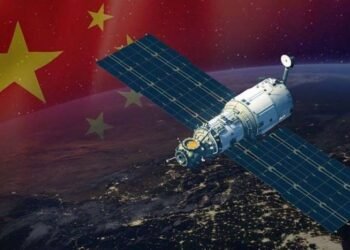 Al-Riyadh newspaper | China launches a new group of Internet satellites into space