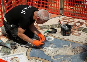 What did you do with the testers? Italians are in awe of the restoration of the famous mosaic