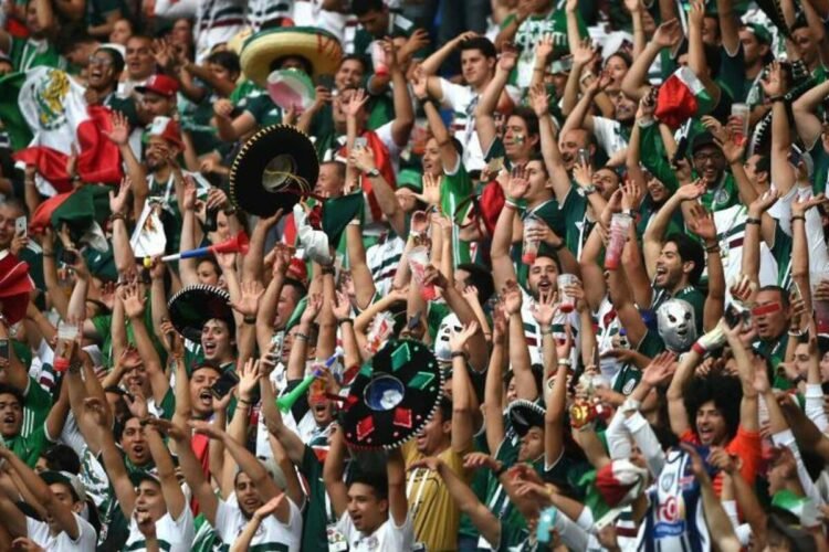 The ‘Mexican fan wave’ that isn’t Mexican and why some don’t like it