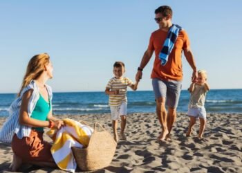 Going to the sea with children: How to prepare so that the vacation does not become stressful