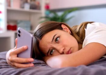 When will the UK social media ban start and which platforms are affected
