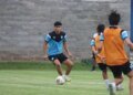 Who is William Jehú Fajardo, the forward who scored his first goal for Guatemala against the Czech Republic