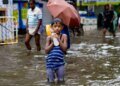 Afternoon in the evening, many roads still accumulate water! Yellow alert in Kolkata, grinding office-return commuters