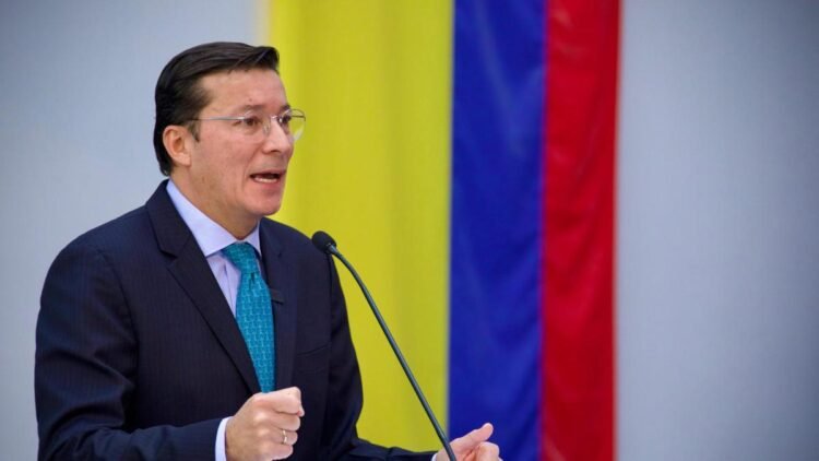 Registrar Hernán Penagos calls on the presidential candidates to respect the results of the second round