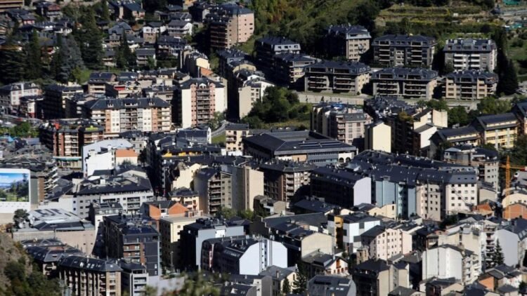 Espot announces an aid program for households that spend more than 30% of their income on rent