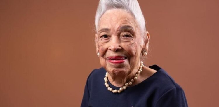 Mercedes, the centenarian who said that “the woman who respected herself went out with her husband,” dies