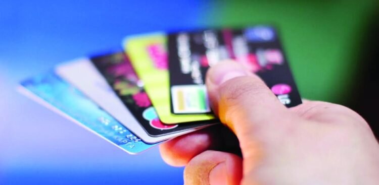 What happens if I only pay the minimum on the credit card?