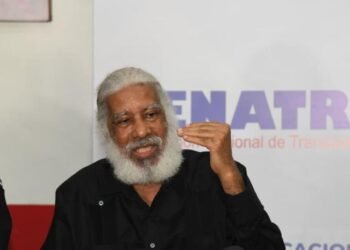 Juan Hubieres supports the proposal that heavy-duty vehicles circulate at night