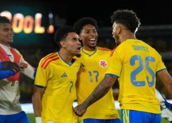 Luis Díaz continues to rise in the table of scorers of the Colombian National Team and goes for an all-time idol