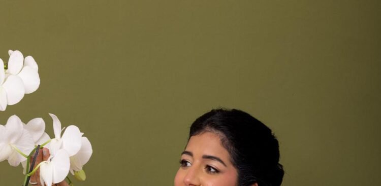 Between flowers and souvenir design: the story of Chantal Valenzuela