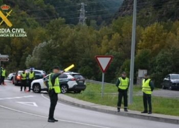 Drug trafficking with connections to Andorra: two residents intercepted in La Farga de Moles with a kilo of hashish