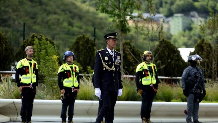 The director of the Andorran police, Bruno Lasne, warns of the increase in cybercrimes and calls for more resources to adapt the force to the new challenges