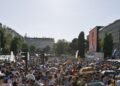 Half a million people accompany the pope in Spain amid shouts of joy and fireworks