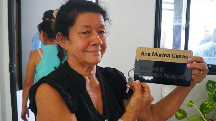 The story of food and red wine sellers who open new houses a year after the earthquake that shook Paratebueno and Medina