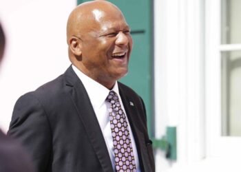 Bell: Govt plans to build more than 900 homes | News