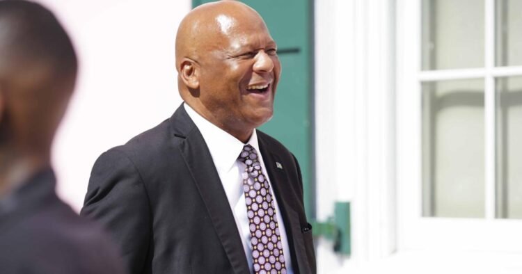 Bell: Govt plans to build more than 900 homes | News