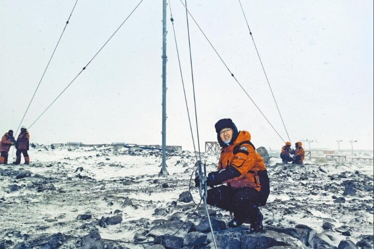 Wuhan team documents polar heat-up