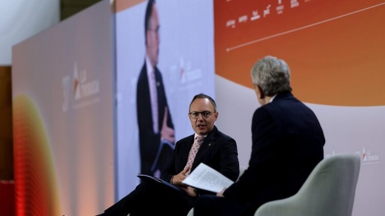 Espot defends economic openness but admits that diversification needs to be completed