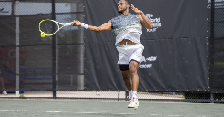 Roberts competes in California | Sports