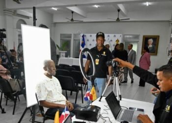 In some centers the ID will be renewed on weekends and holidays regardless of birthday month