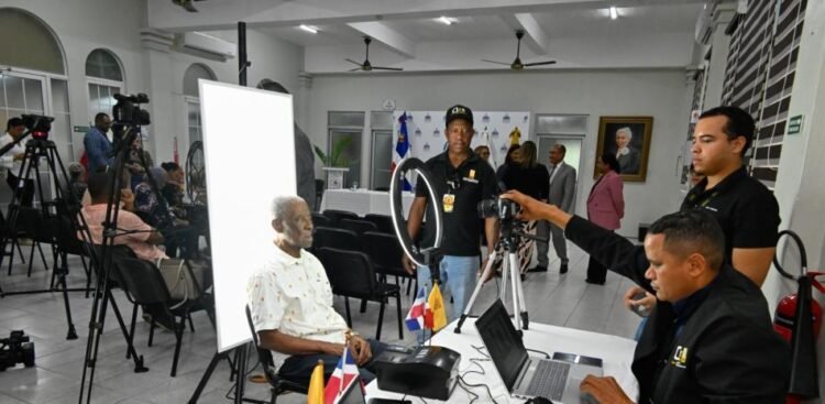 In some centers the ID will be renewed on weekends and holidays regardless of birthday month