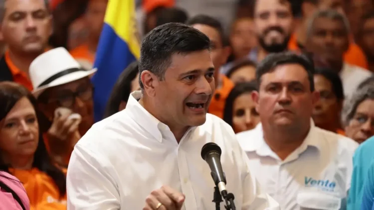 ‘Today Venezuela experiences an authoritarianism very similar to that exercised by Chávez in his moment of greatest strength’: opponent Freddy Superlano