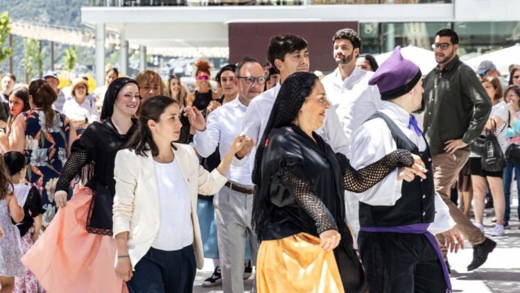 Andorra la Vella officially opens Plaça del Poble, the most emblematic, after the reform
