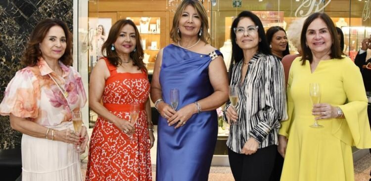 Rita’s Joyas celebrates cocktail in honor of mothers