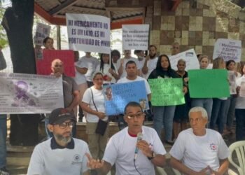 “We are waiting for death,” laments a patient from Alto Costo