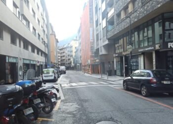 Itinerant prostitution proliferates in apartments in Andorra: the police locate the third home so far this year where sexual services were allegedly offered