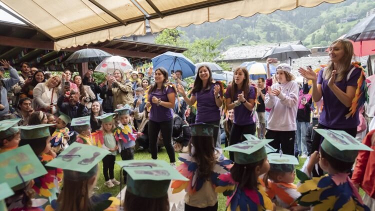 39 children graduate from Escola Bressol Les Orenetes before starting school