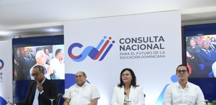 Government debates at Infotep on educational reform