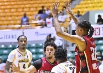 Brown Jr. scores 31 points and Gigantes defeat Metros