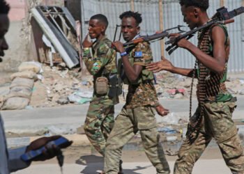 Gunfire and smoke over Mogadishu – US warns of long-term consequences