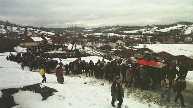 Kosovo arrests five Serbs suspected of 1999 massacre